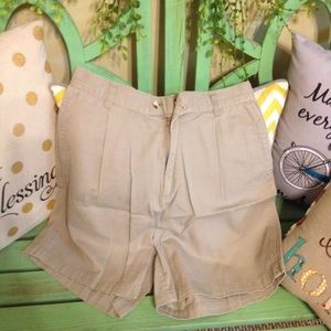 Khaki shorts size 10 David N